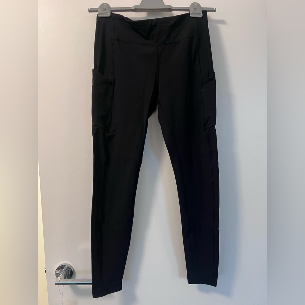 Lululemon Black Speed up tights - sz 6 BLK